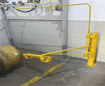 液氨鋼瓶萬向充裝臂